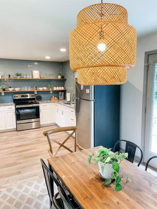 Blue Bungalow W/ Free Golf Cart 1/2 Mi From Square Covington Eksteriør billede