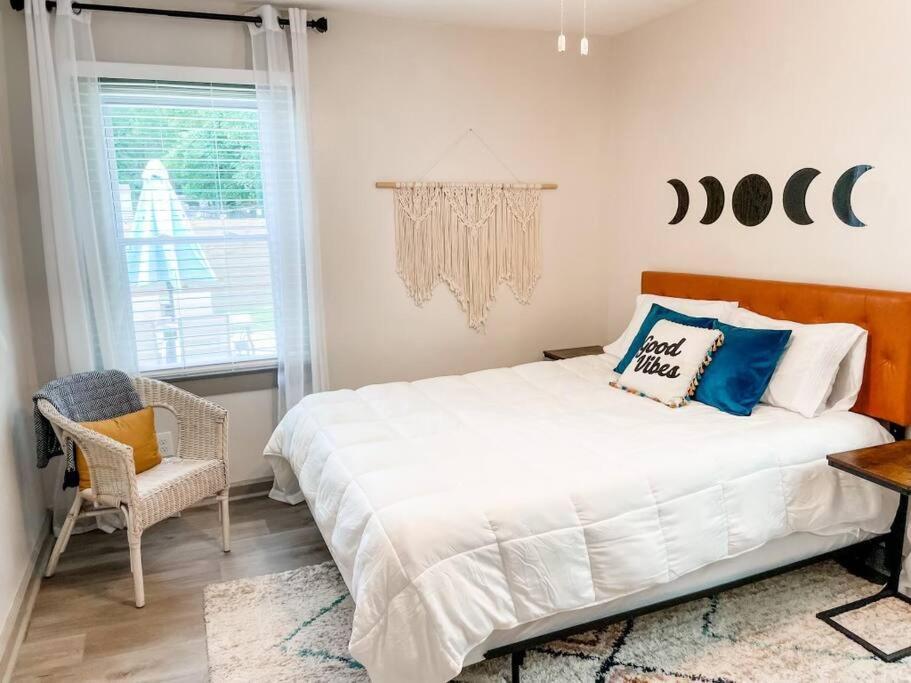Blue Bungalow W/ Free Golf Cart 1/2 Mi From Square Covington Eksteriør billede