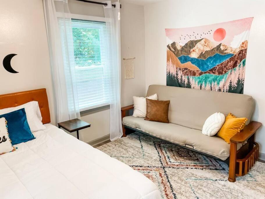 Blue Bungalow W/ Free Golf Cart 1/2 Mi From Square Covington Eksteriør billede