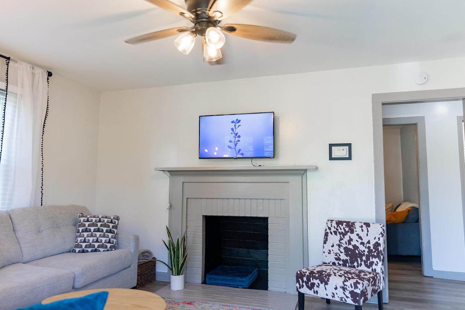 Blue Bungalow W/ Free Golf Cart 1/2 Mi From Square Covington Eksteriør billede
