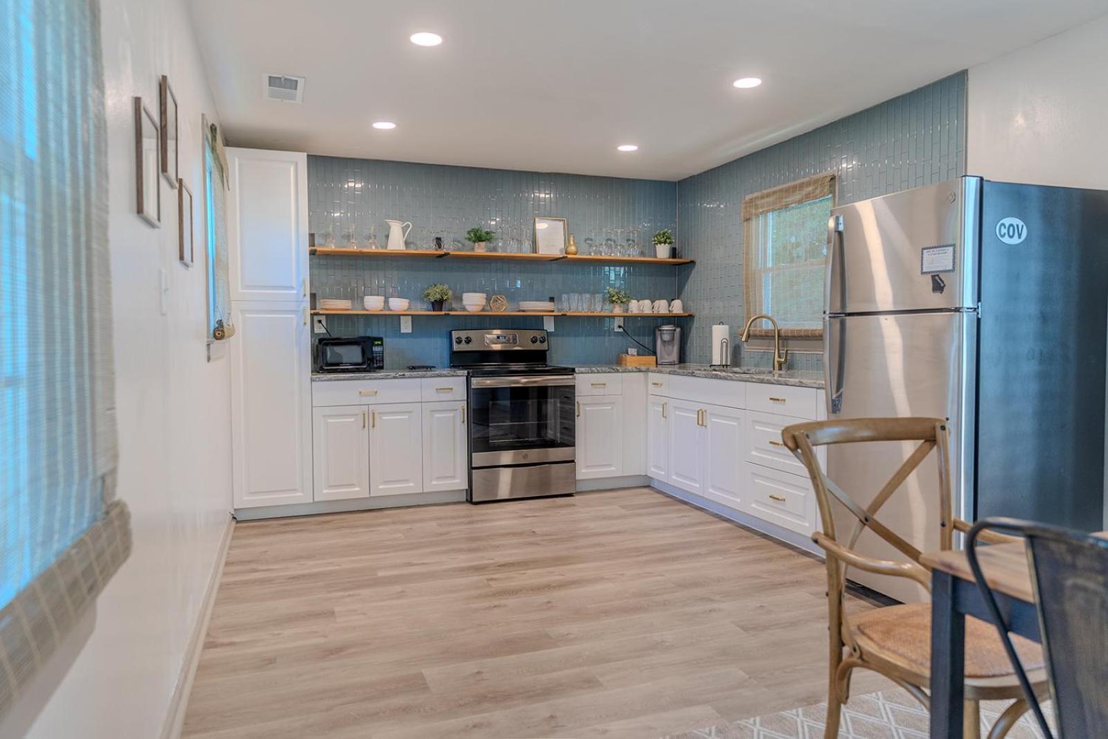 Blue Bungalow W/ Free Golf Cart 1/2 Mi From Square Covington Eksteriør billede